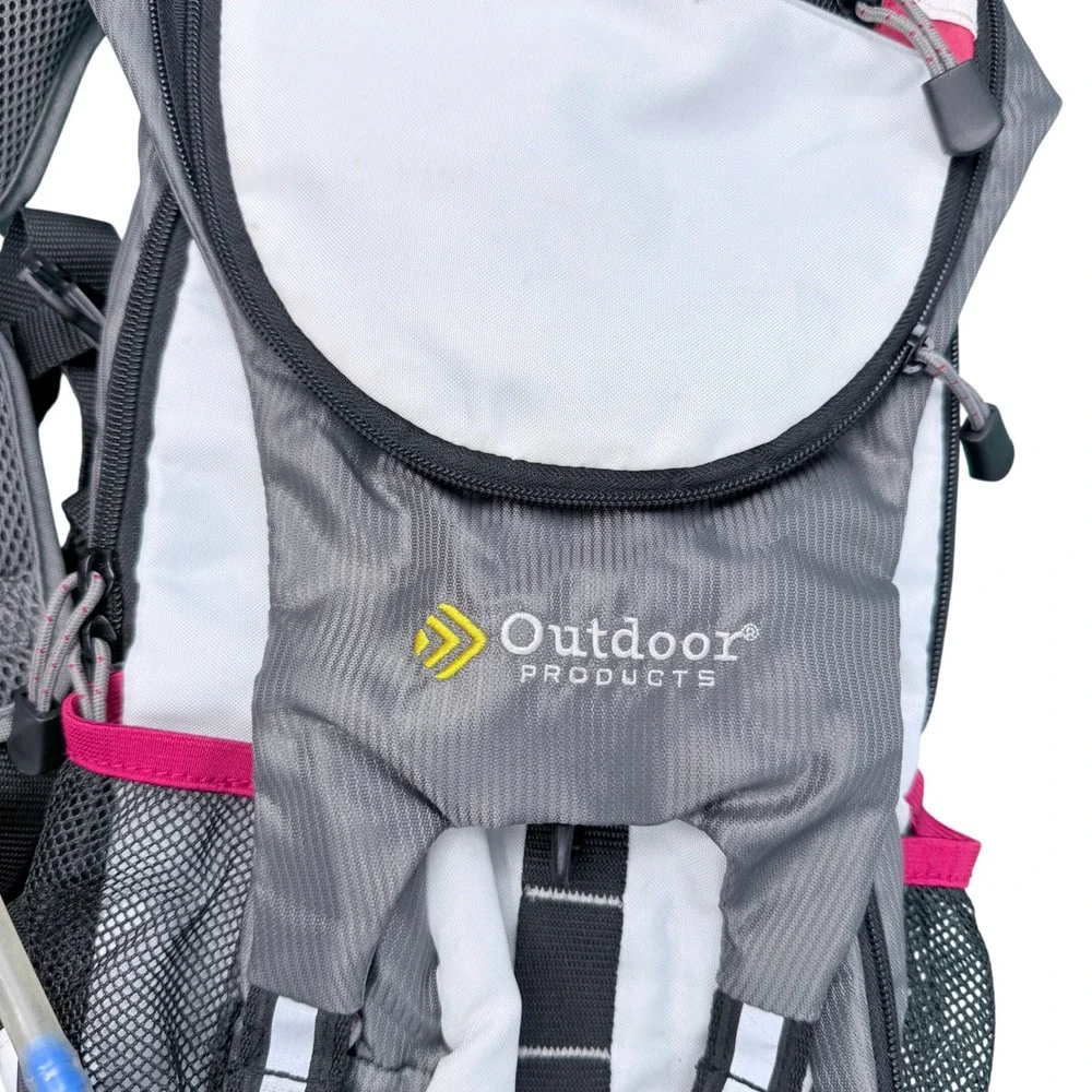 Outdoor Products Hydration Backpack Men OS White Gray Red Hiking Trail Pack 2 L